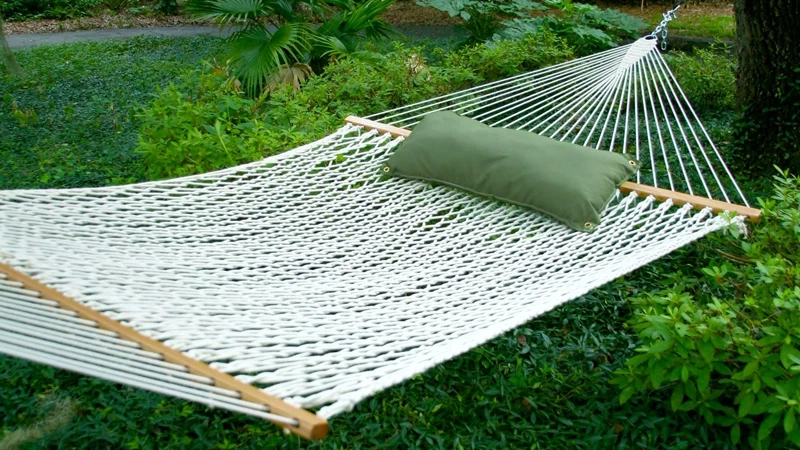 Comfortable hanging hammock -DIY