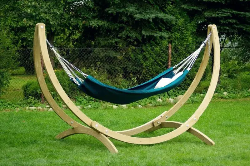 Comfortable hanging hammock 