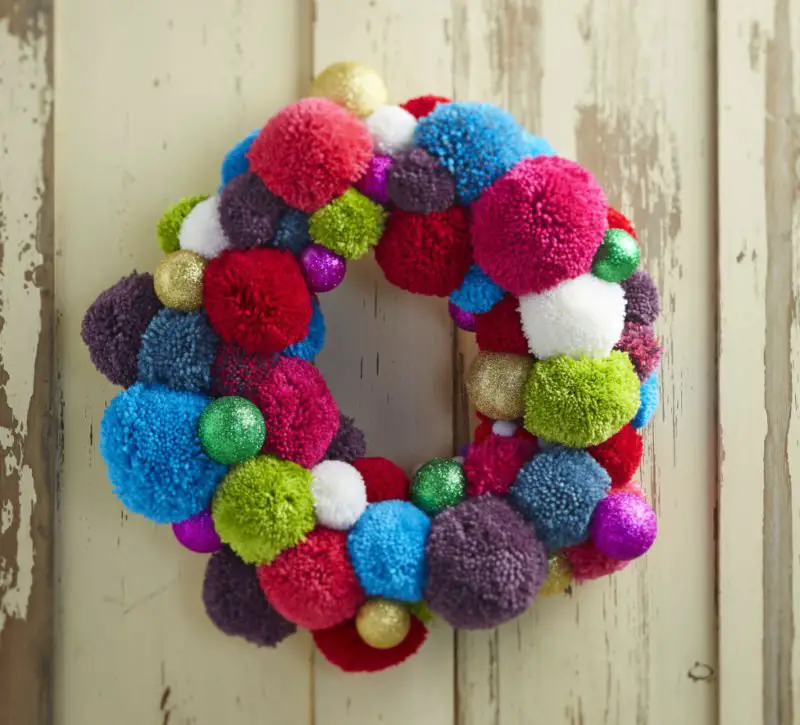 New Year's garland of pompoms