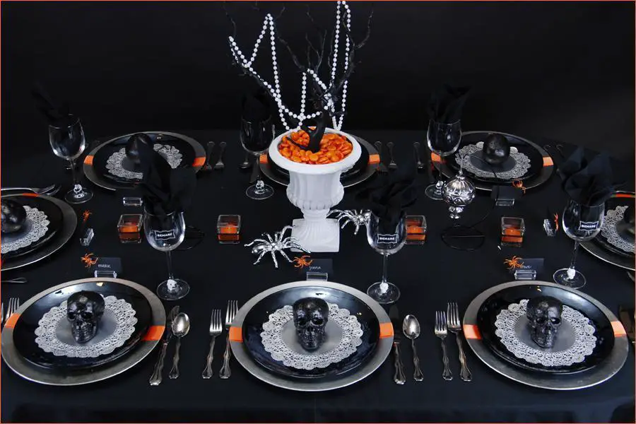 Halloween: 9 Eerie Decor Ideas for Your Home