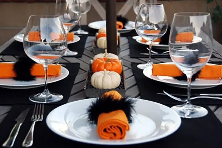  Halloween: 9 Spooky Home and Table Decor