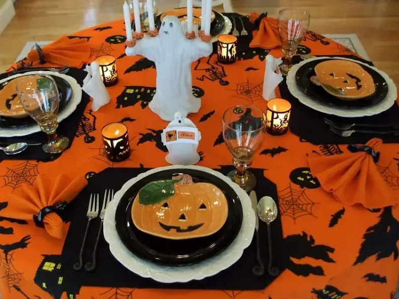 Halloween: 9 Spooky Home and Table Decor