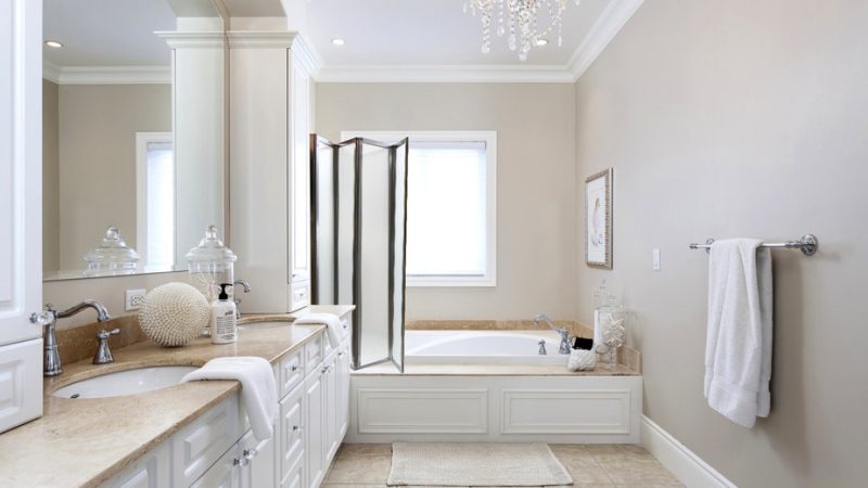 Best Design Ideas for Small Windows in the Bathroom