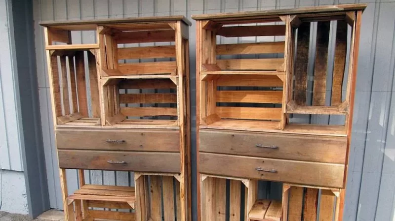 Pallet cabinet