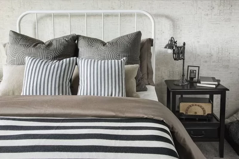 How to Make a Nice Bed: the Rules of 12 Steps