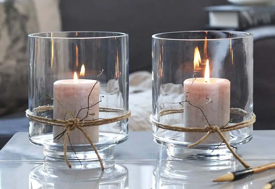 Candles as a decoration: romance and comfort