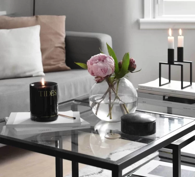 Candles as a Decoration:Romance and Comfort